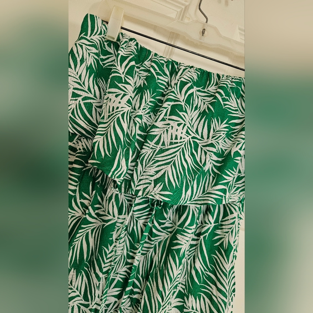 Leaf Print Maxi Dress - Picture 8 of 10